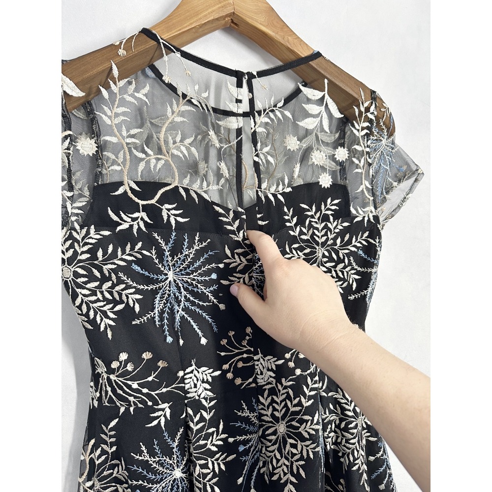 Adrianna Papell Formal Navy Mesh Floral Embroidered Fit & Flare Dress Size 4 - Picture 6 of 14